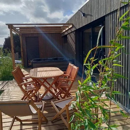 Chaleureux Avec Sauna&jacuzzi Saint-Coulitz